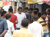 Rakeysh Omprakash Mehra on the sets of hsi short film