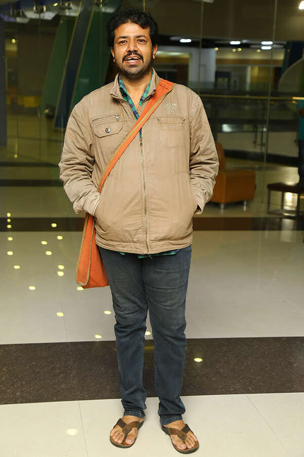 Jayatheertha Photos