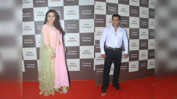 Who wore what at Baba Siddique’s Iftar party