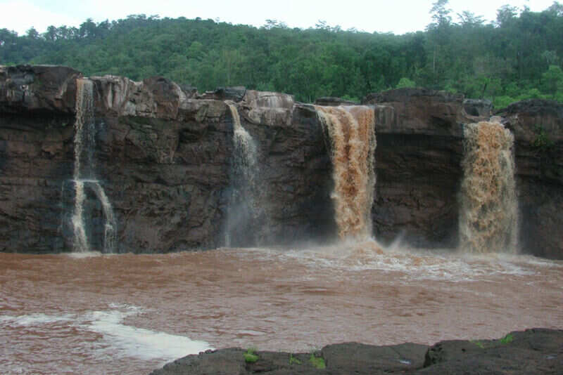 Gira_falls