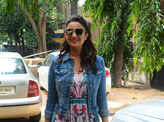 Parineeti visits Reliance Digital store