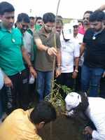 Aditya Thackeray participates in NAREDCO  Maharashtra's Tree Plantation Drive