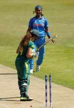 South Africa end India's winning streak by 115 runs