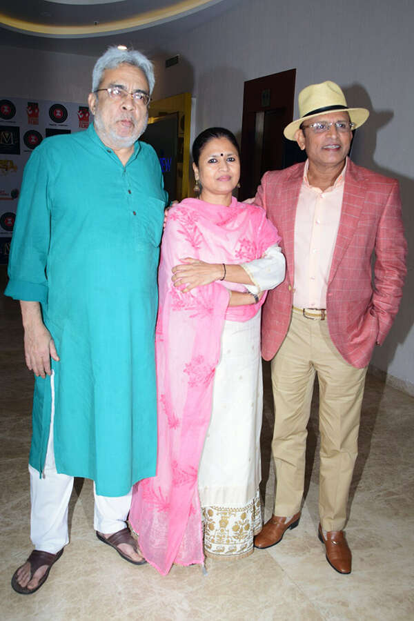 Seema Kapoor Pictures
