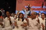 Ustad Zakir Hussain and Suresh Wadkar perform in Mumbai