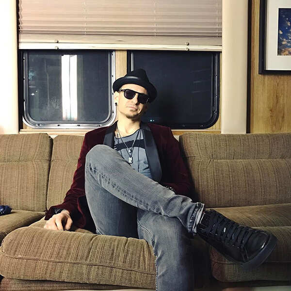 Chester Bennington Stills