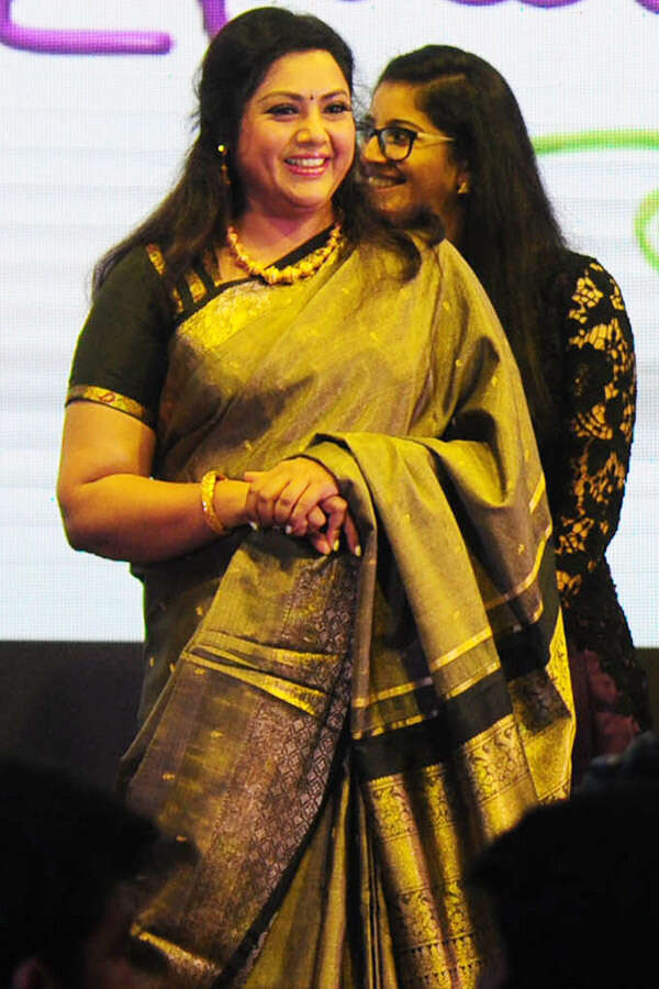 Aima Rosmy Sebastian Pictures