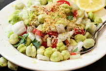 
Hara Chana Chaat
