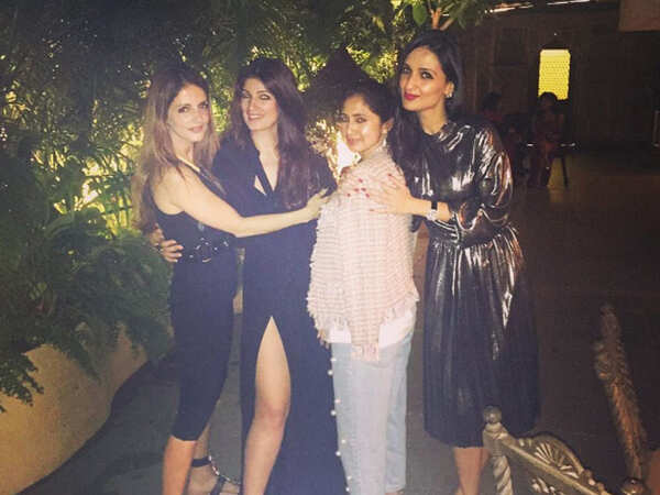 Rinke Khanna Pictures