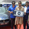 Article image for: Former cricketer V Chamundeswaranath gifts BMW car to <i class="tbold">mithali raj</i>