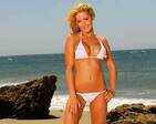 Bikinis 'n' beaches