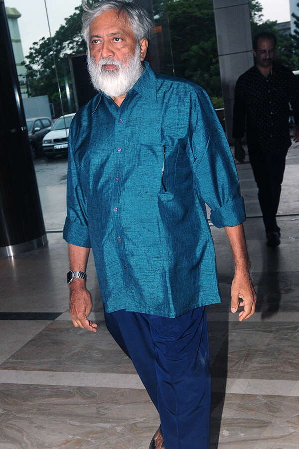Madhu Ambat Photos