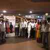 Shah Rukh Khan hosts 'Jab Harry Met Sejal' special screening for members of Jodhpur Guide Association