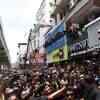 Article image for: Kochi: Sunny Leone fans block road for hours, cops to book organisers