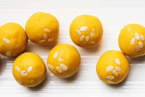 Mango Malai Laddoo