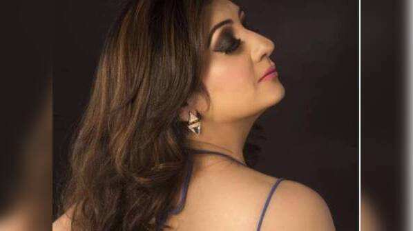 TV's Kumkum aka Juhi Parmar looks stunning after shedding extra kilos; see pics