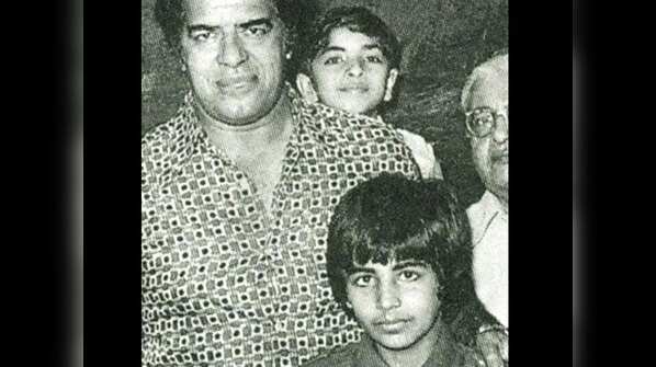 When a young Akshay shared the frame with Dara Singh