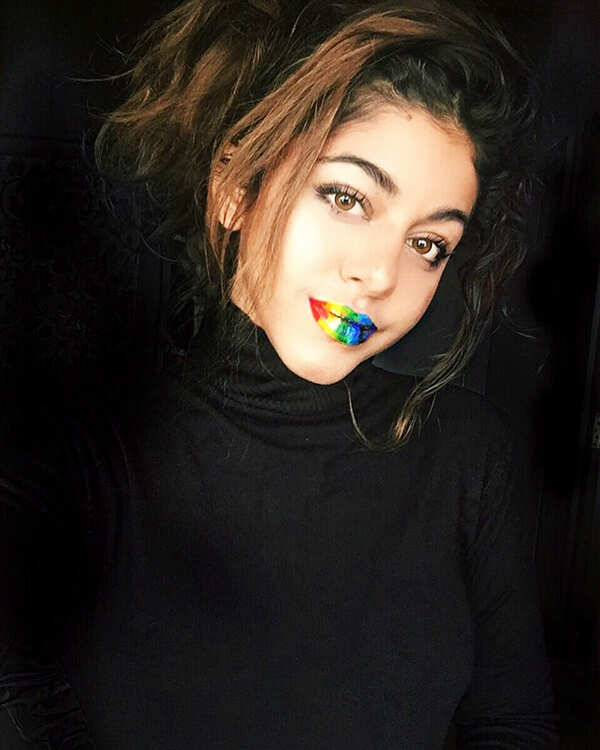 Aalia Furniturewalla