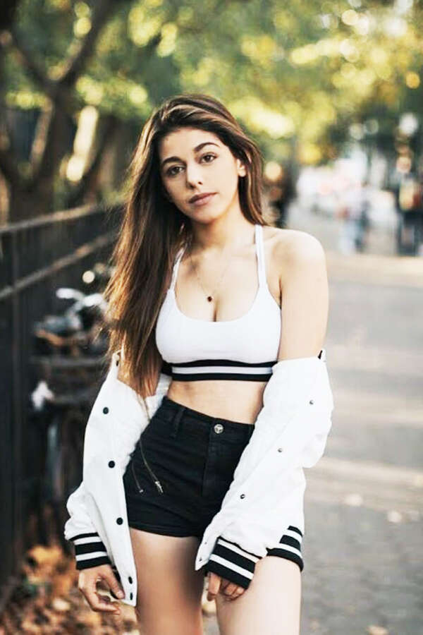 Aalia Furniturewalla