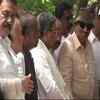 Karnataka CM Siddaramaiah arrives at Ravindra Kala Kshethra where mortal remains of Gauri Lankesh are kept. (ANI)