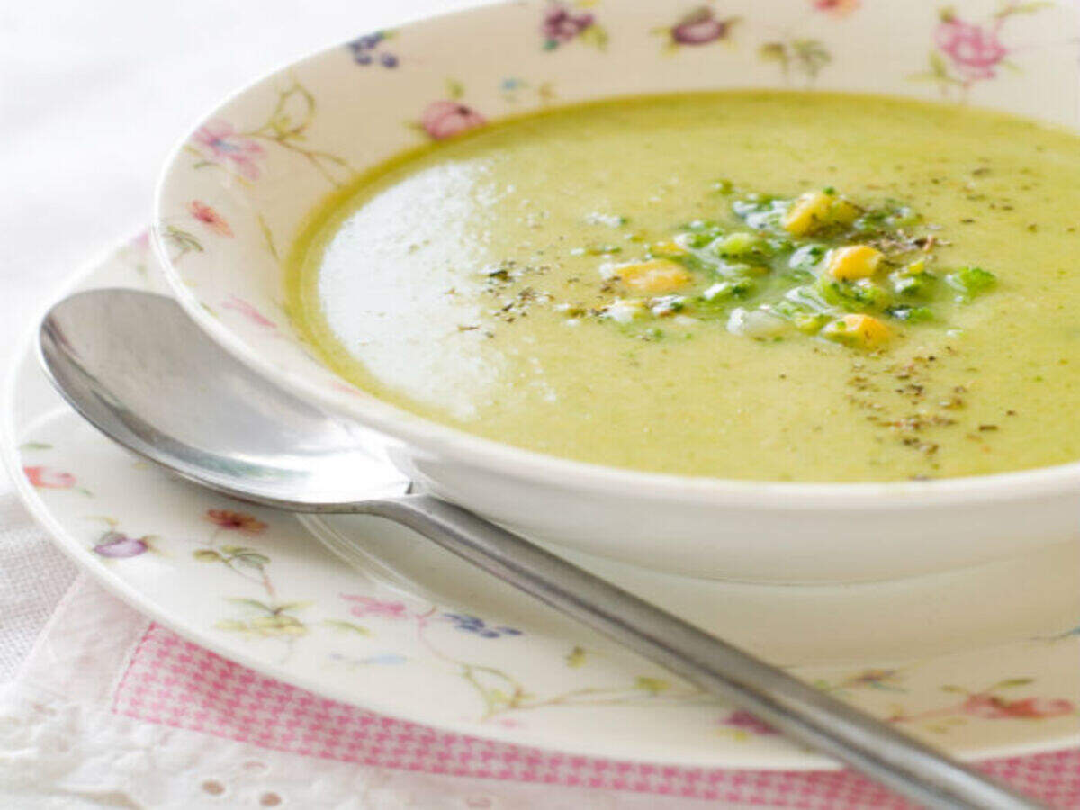 Minty Green Pea and Corn Soup Recipe