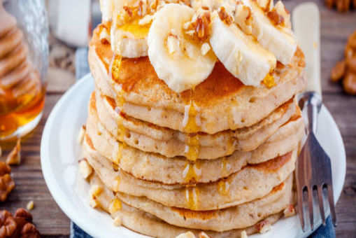 Oatmeal Cinnamon Pancake with Eggs