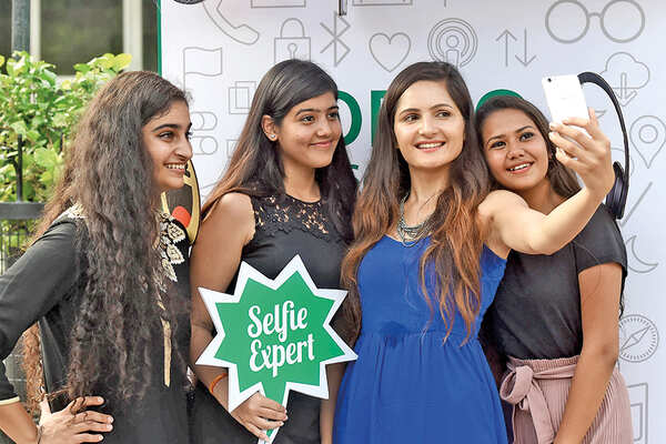 Radha Bhatt Images