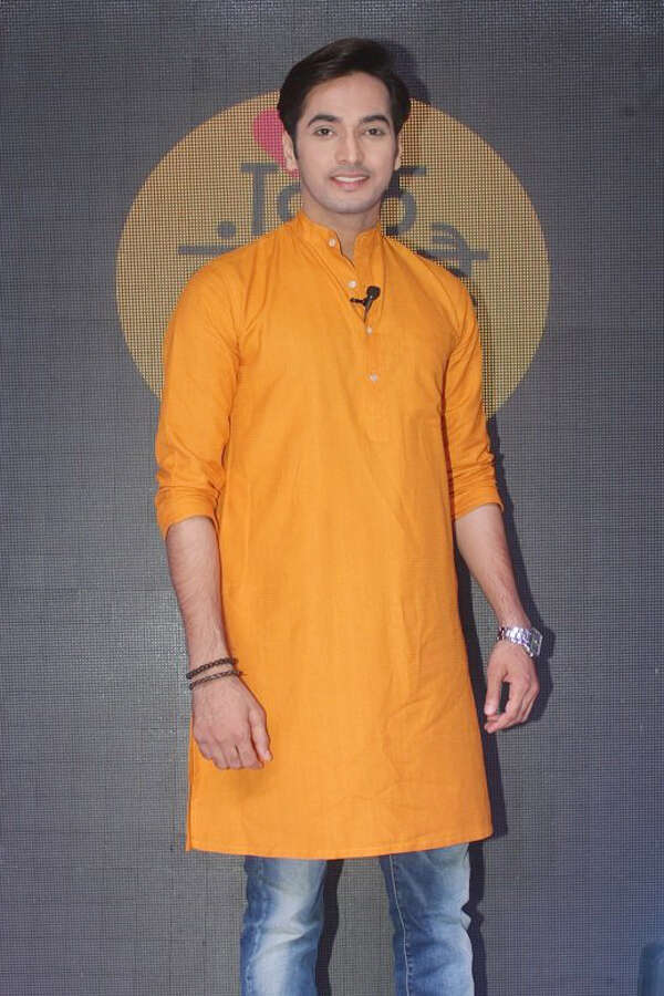 Ashish Dixit Photos