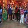 Aksar 2 stars pose with the cast and crew