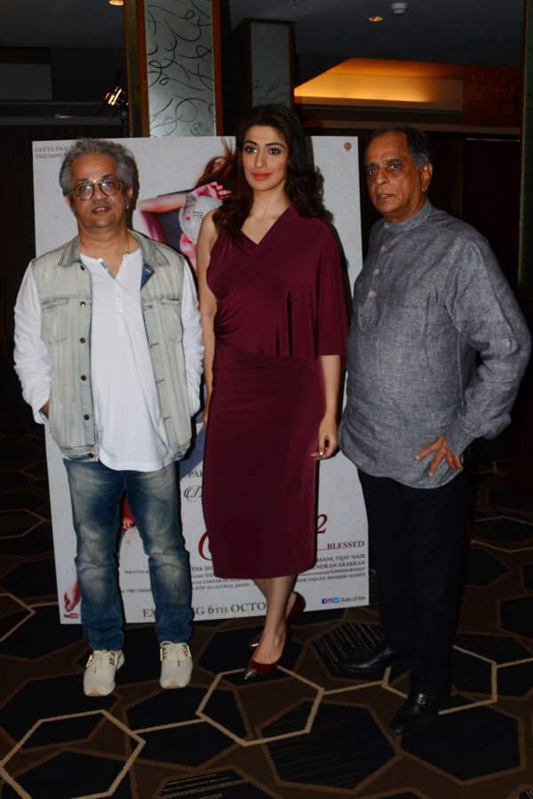 Deepak Shivdasani Images