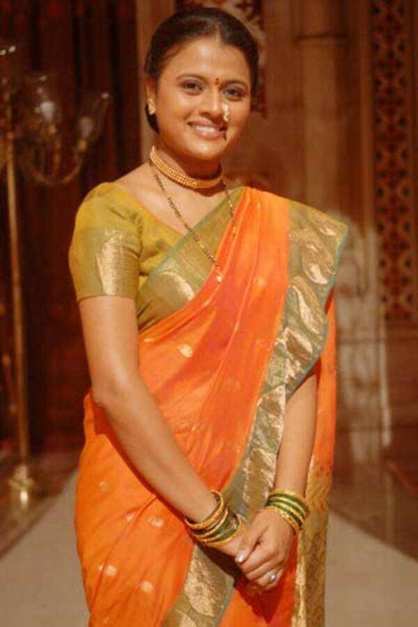 Bhargavi Chirmule Wallpapers
