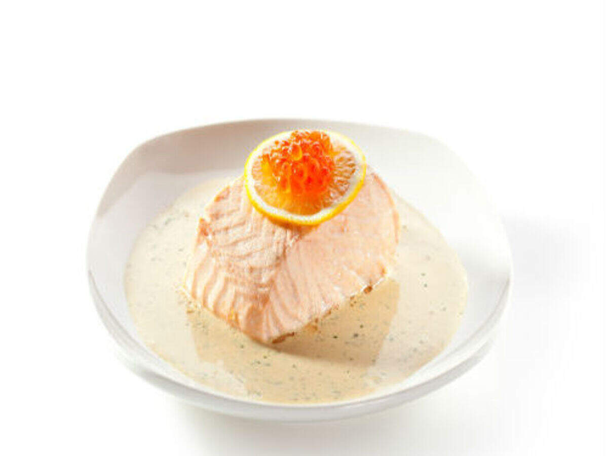 Salmon with Lemon Cream Sauce Recipe