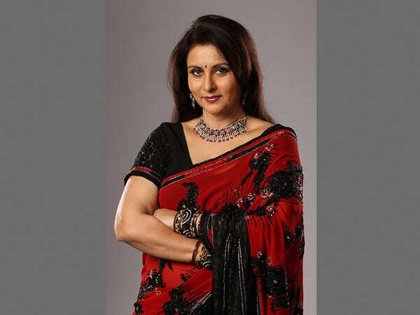 Poonam Dhillon Wallpapers