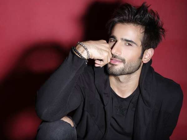 Karan Tacker Images