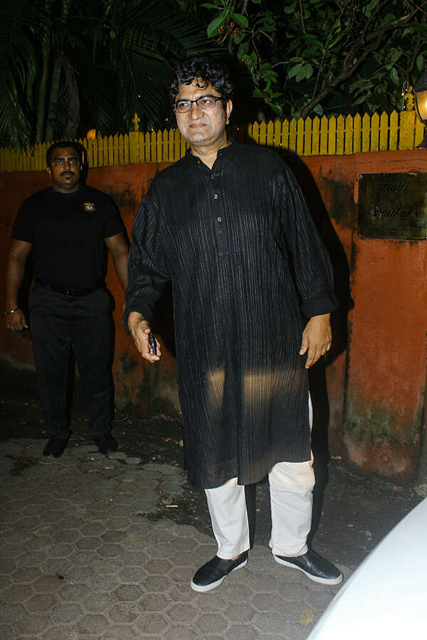 Prasoon Joshi Wallpapers