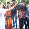 Pic: Ranveer Singh seeks blessings from a priest for his upcoming film 'Padmavati'