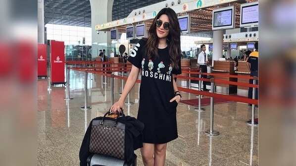 Bikini-clad Shama Sikander is hogging all the attention on a beach in Dubai