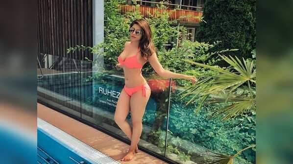 Bikini-clad Shama Sikander is hogging all the attention on a beach in Dubai