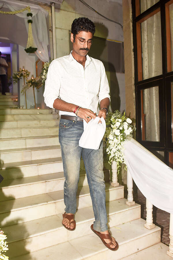 Sikandar Kher Images