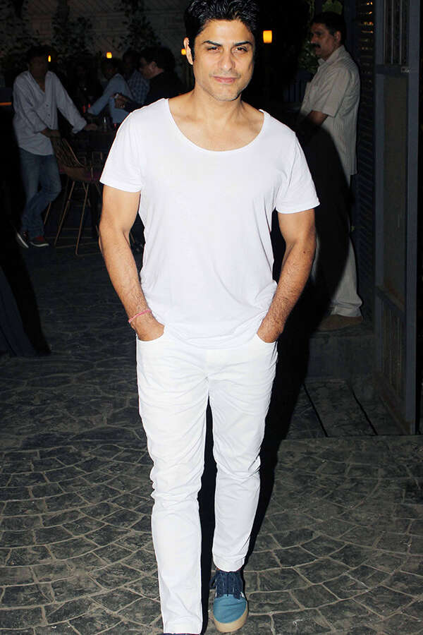 Vikas Bhalla Images