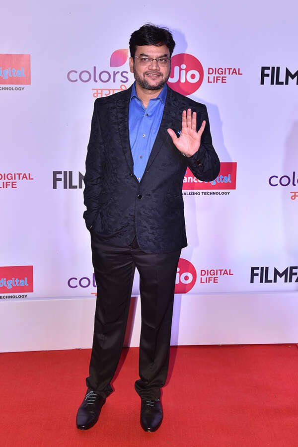 Mangesh Desai Images