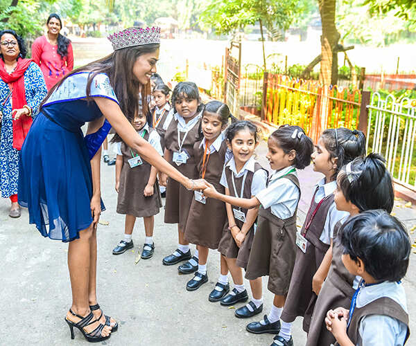 Apeksha Porwal Images