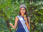 Apeksha Porwal visits her school