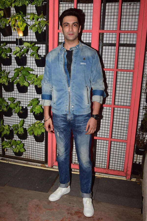 Nandish Singh Pictures