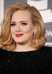 Adele admits she suffers 'really bad seasonal depression