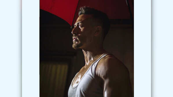 Pic: Tiger Shroff looks fierce in his new look
