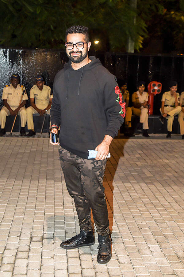 Siddharth Mahadevan Images