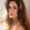 Did Katrina Kaif ignore a fan's autograph request at the airport?