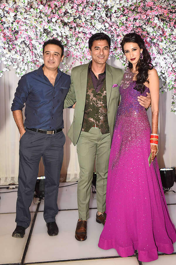 Vivek Mushran Images