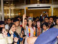 Miss World 2017 Manushi Chhillar returns to hero&rsquo;s welcome at Mumbai airport